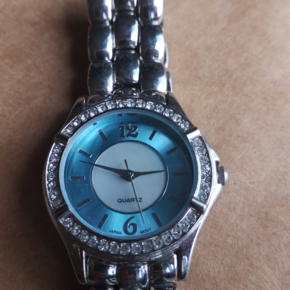 Watch - Picture 2 of 2